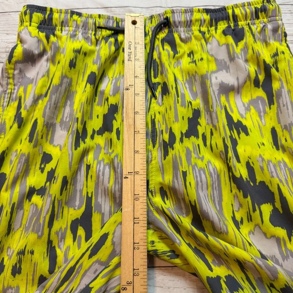 SPYDER Swim Shorts Suit Trunks Black Yellow Geometric Boys Size‎ XL Men's Size S